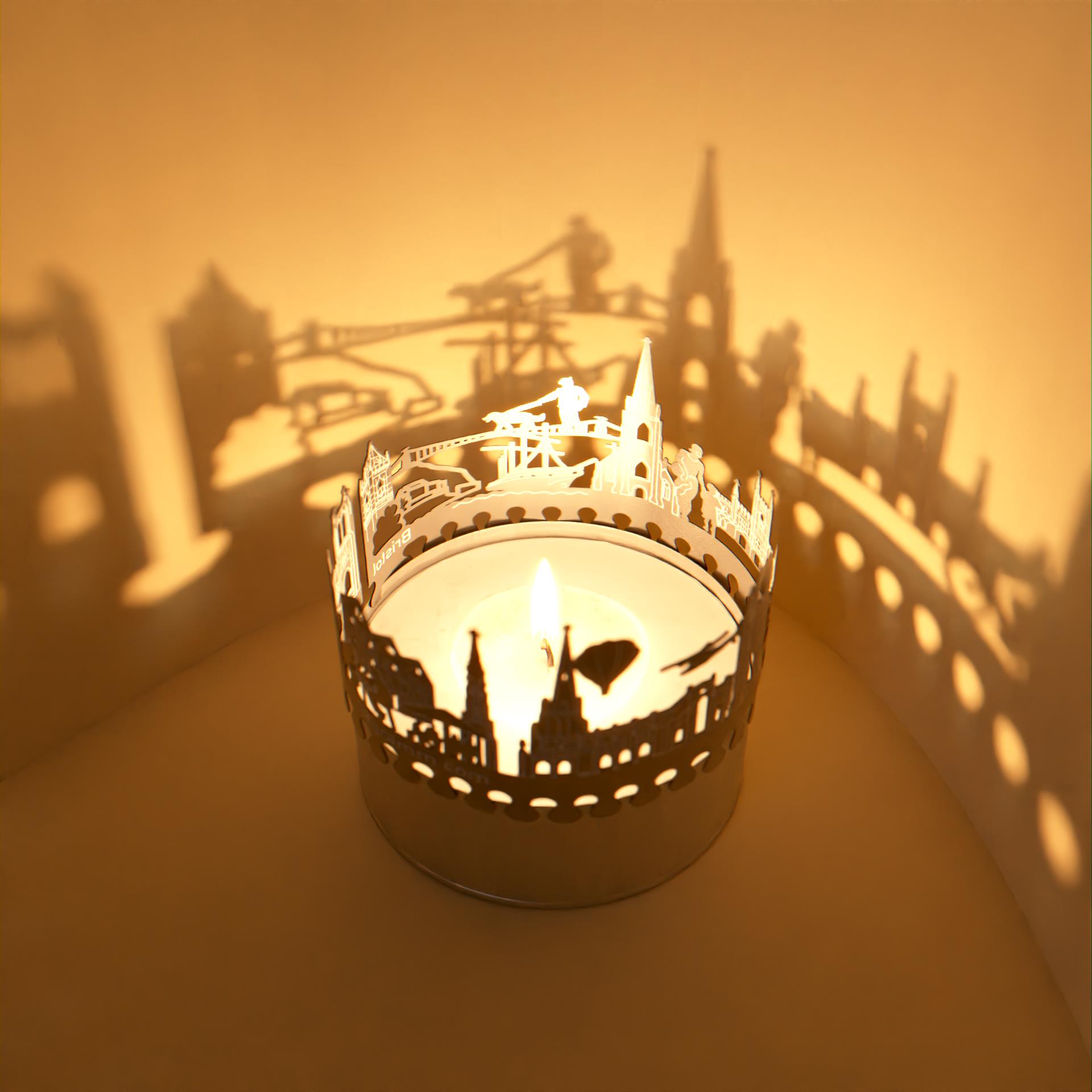 197_bristol_motivkerze_skyline_schattenspiel_sehenswuerdigkeiten_souvenir_mitbringsel_stimmungslicht_postkarte_bristol-university