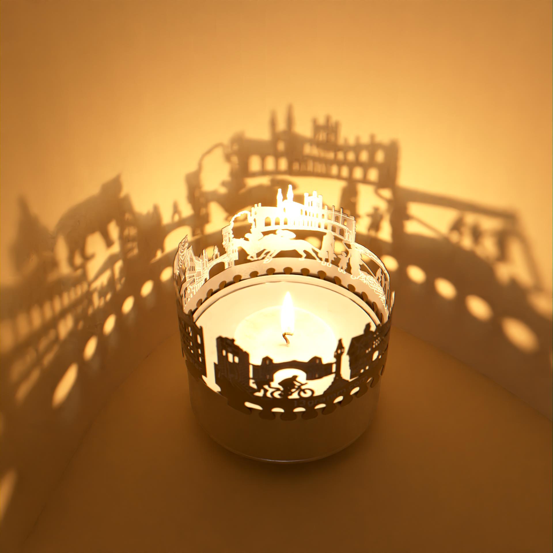 212_chester_kerze_geschenkidee_chester-motivkerze_city-light_schattenspiel_postkarte_skyline-von-chester_king-charles-tower_walls-of-chester_the-rows