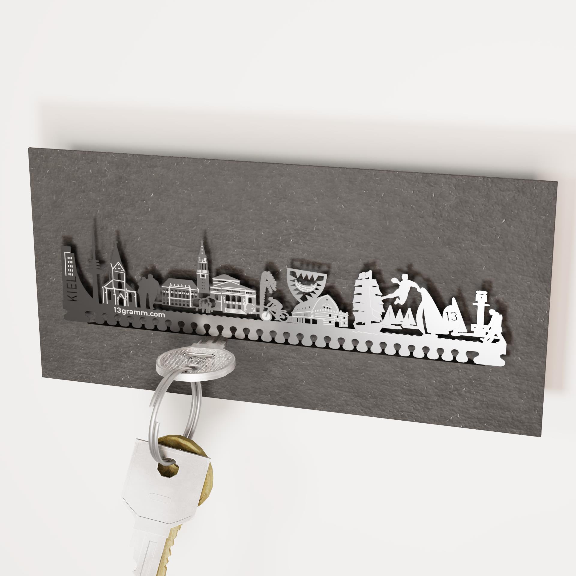 https://13gramm.com/shop/kiel-skyline-souvenir-schluesselbrett/ https://13gramm.com/shop/kiel-skyline-souvenir-schluesselbrett/