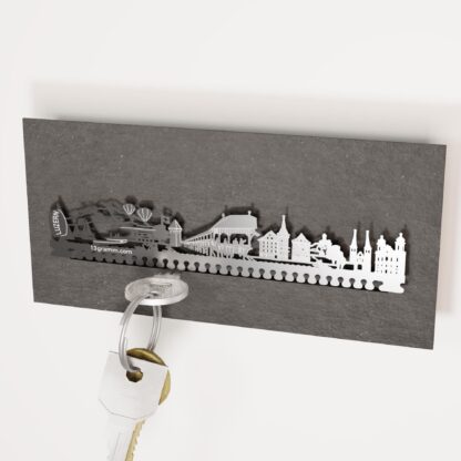 https://13gramm.com/shop/luzern-skyline-souvenir-schluesselbrett/