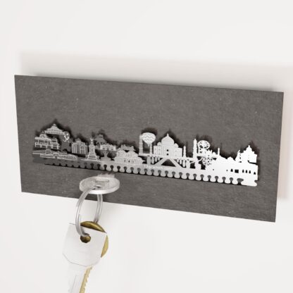 https://13gramm.com/shop/agra-skyline-souvenir-schluesselbrett/