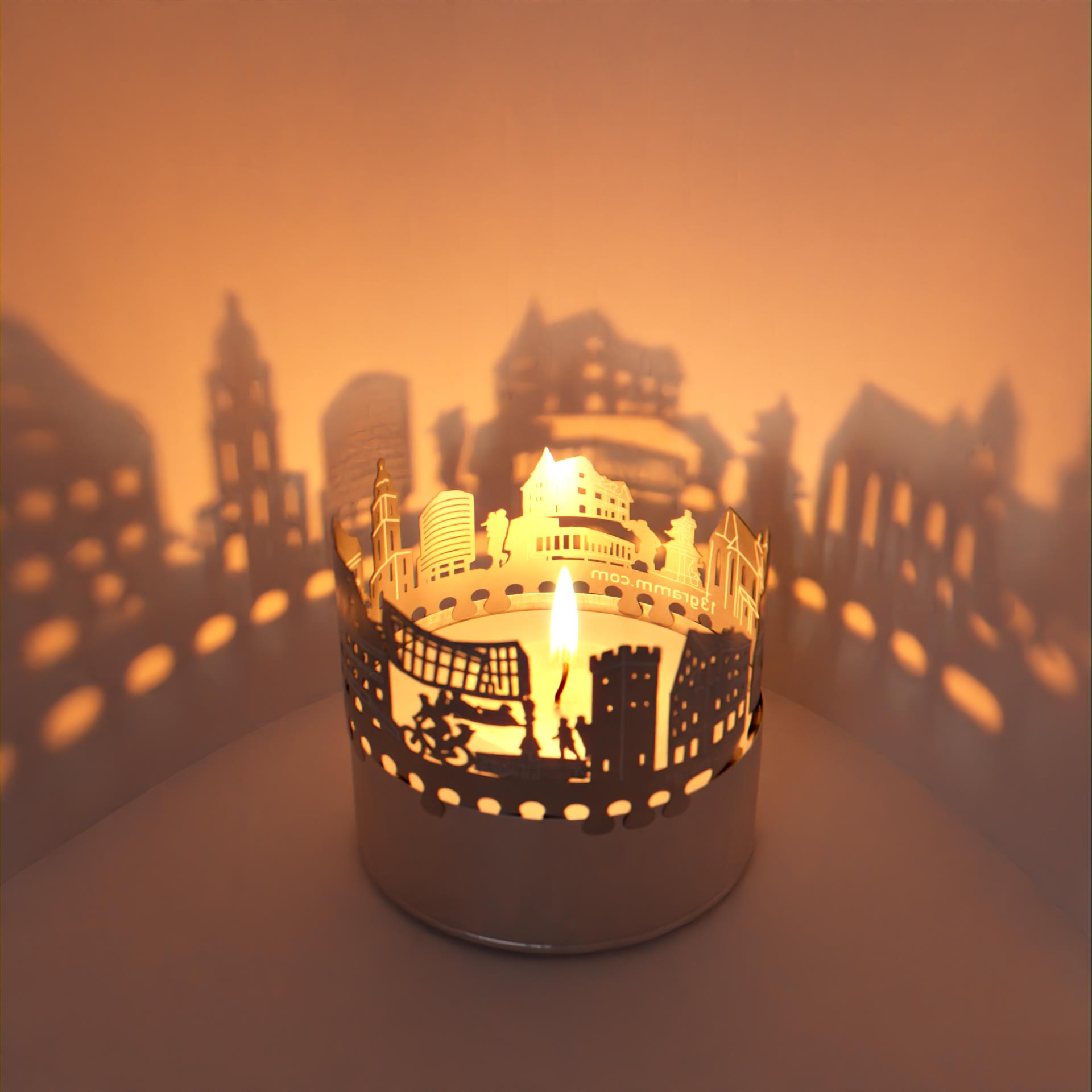 279_heilbronn_souvenir_geschenkidee_teelicht_schattenspiel_stimmungslicht_postkarte_kerze_skyline_city_touristenhighlight_heilbronner-rathaus