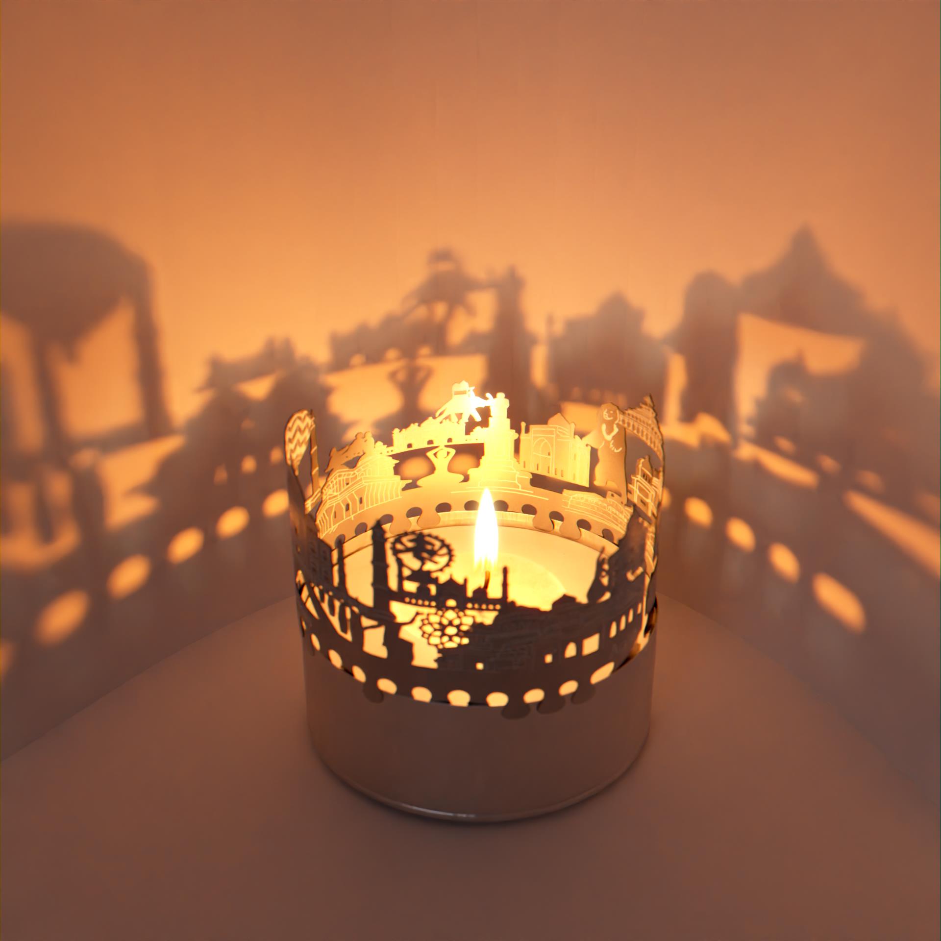 408_agra_birbal-bhavan_guru-ka-taal_schattenspiel_motivkerze_souvenir_panach-mahal_rotes-fort_atmosphaerisches-licht_sehenswuerdigkeiten_touristen