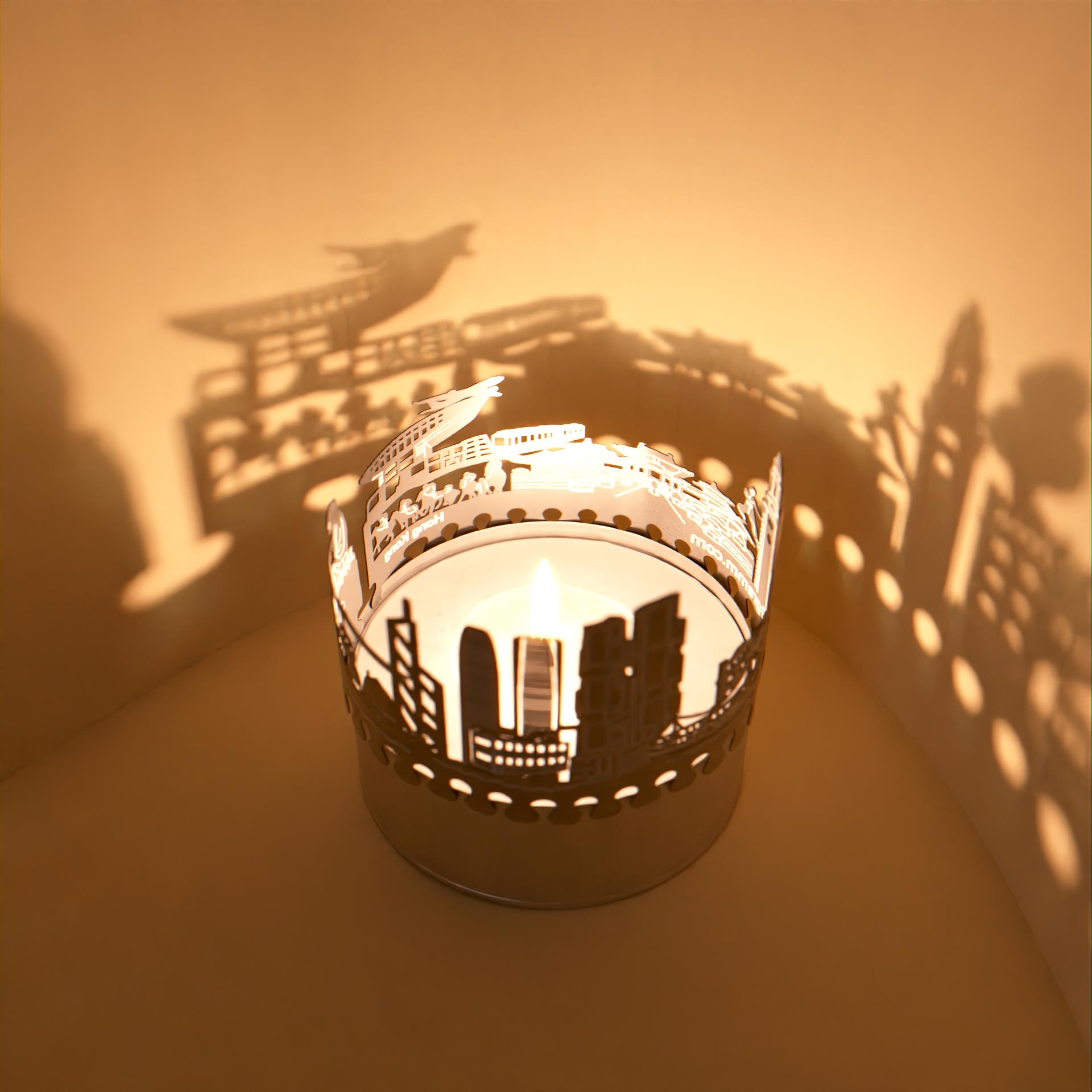 411_hongkong_souvenir_feng-shui_kerze_schattenprojektion_skyline_pferderennen_victoria-peak_chi-lin-nunnery_peak-tram_mitgefuehlsbeleuchtung